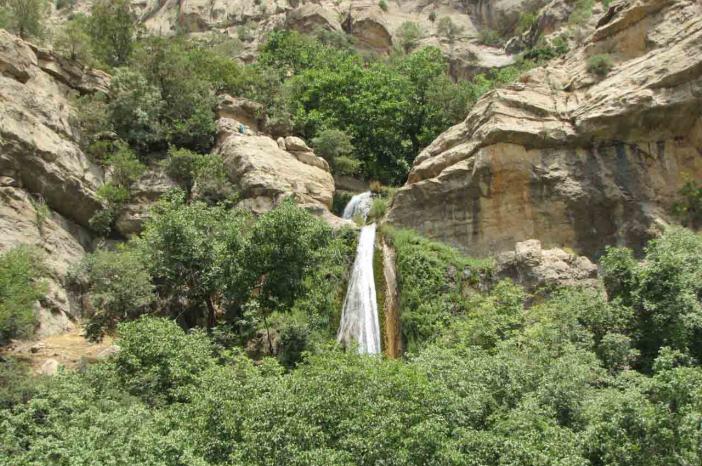 مجموعه آبشارهای تَنگِ کُرد - خوزستان 
